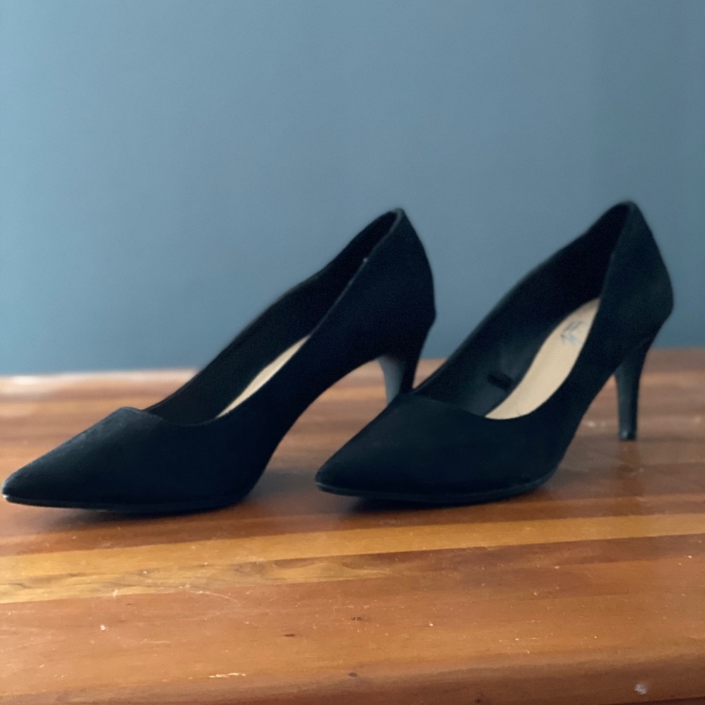Black suede heels